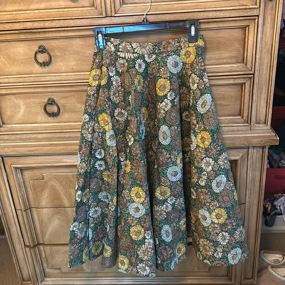 Vintage midi skirt